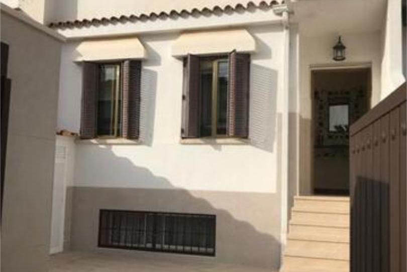 Casa adosada de alquiler en Nuevo Cáceres, Cáceres Capital - imagen 1 Foto 1 de Casa adosada de alquiler en Nuevo Cáceres, Cáceres Capital