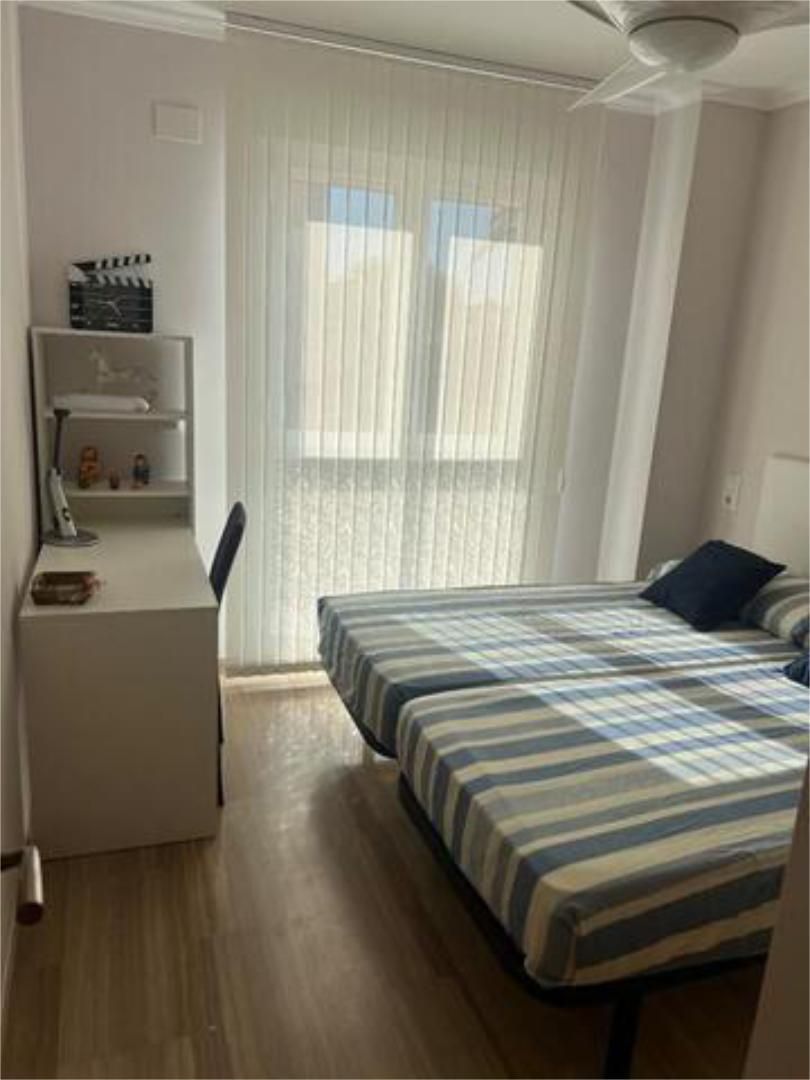 Dormitori de Apartament en venda en Dénia amb Terrassa i Piscina