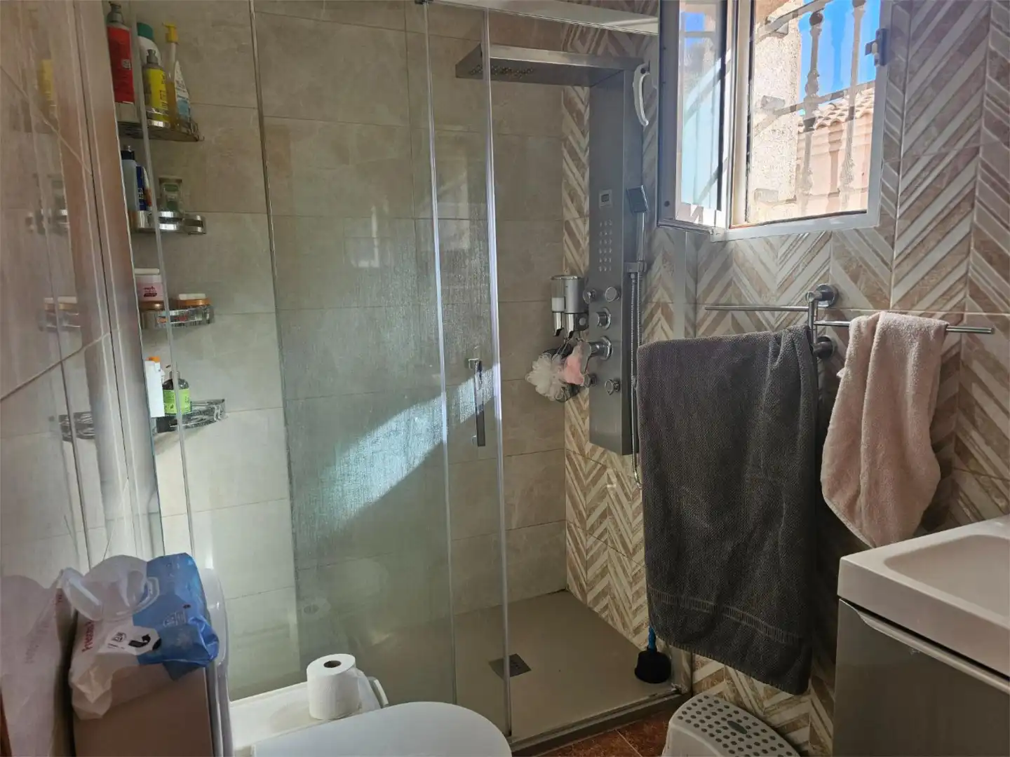 Flat for sale in Calle Adherbal, 1, Playa Honda - Playa Paraíso Bathroom of Flat for sale in Cartagena with Air Conditioner, Heating and Private garden