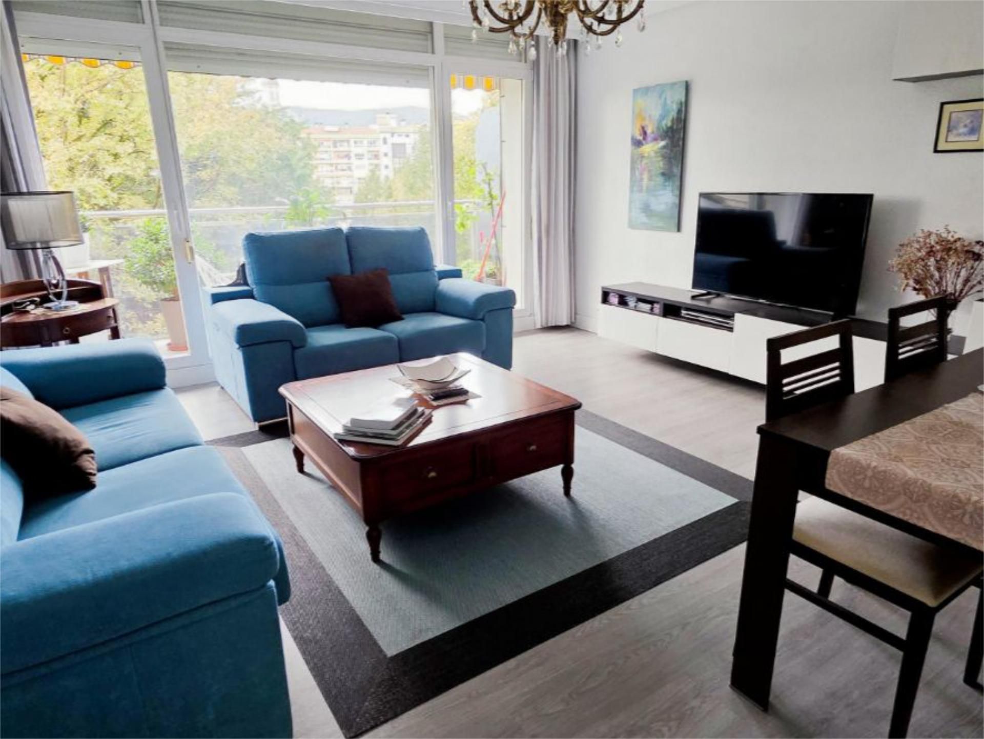 Flat for sale in Aduana Kalea, 13, Centro - Mendibil - Santiago Living room of Flat for sale in Irun with Balcony