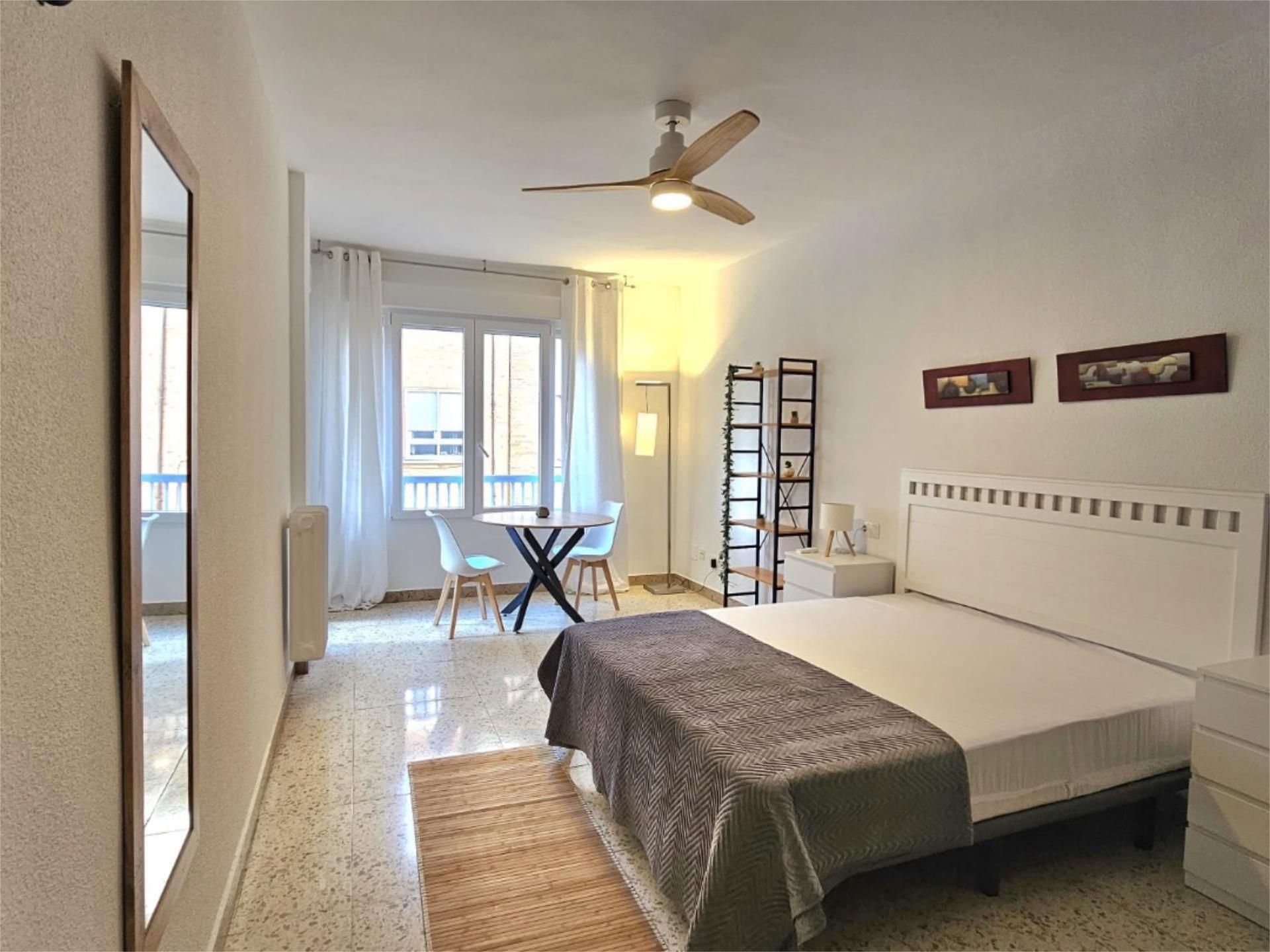 Bedroom of Flat to share in Zamora Capital   with Heating, Terrace and Furnished