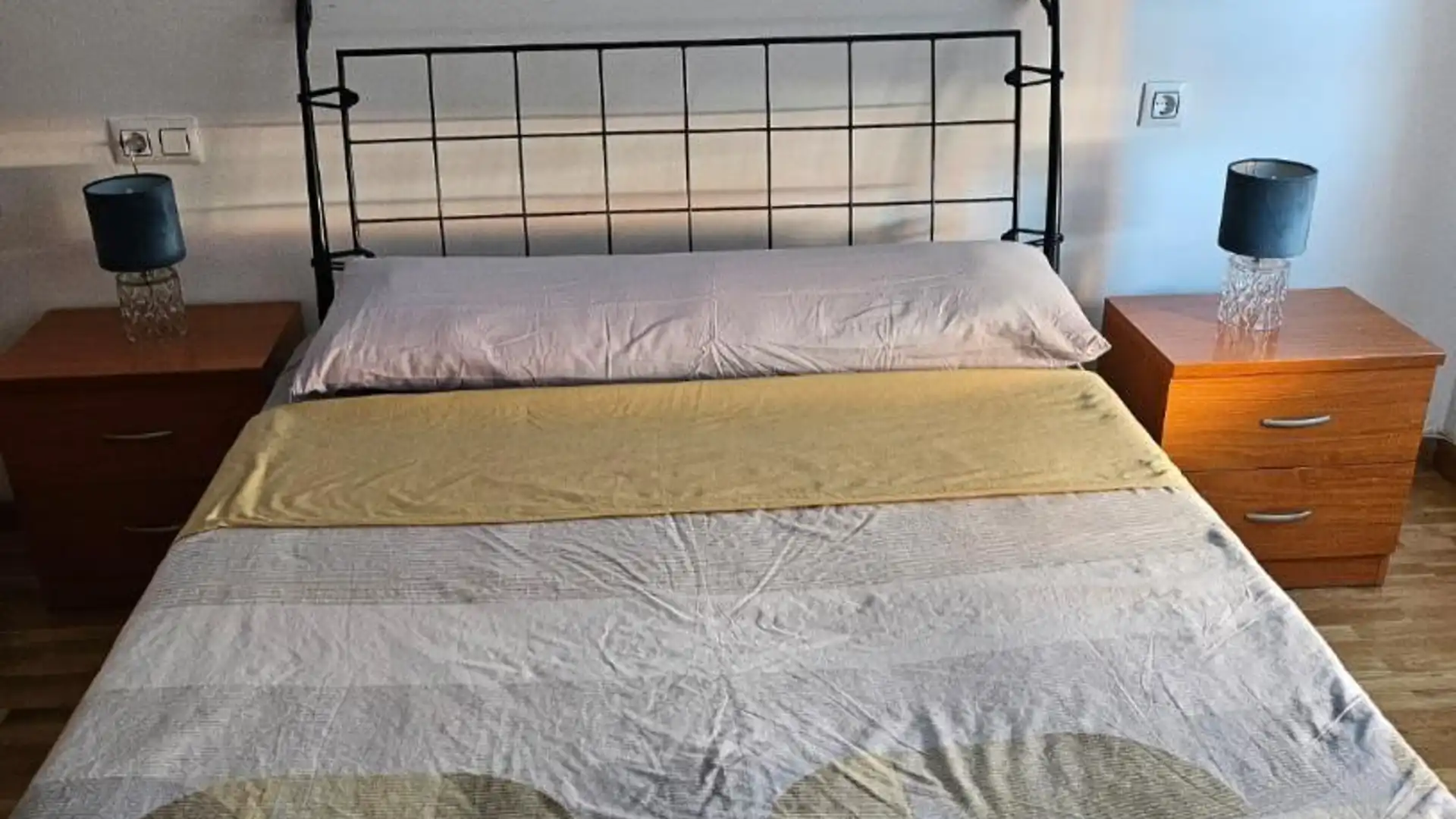 Habitación de Piso para compartir en San Andrés del Rabanedo con Calefacción, Parquet y Amueblado