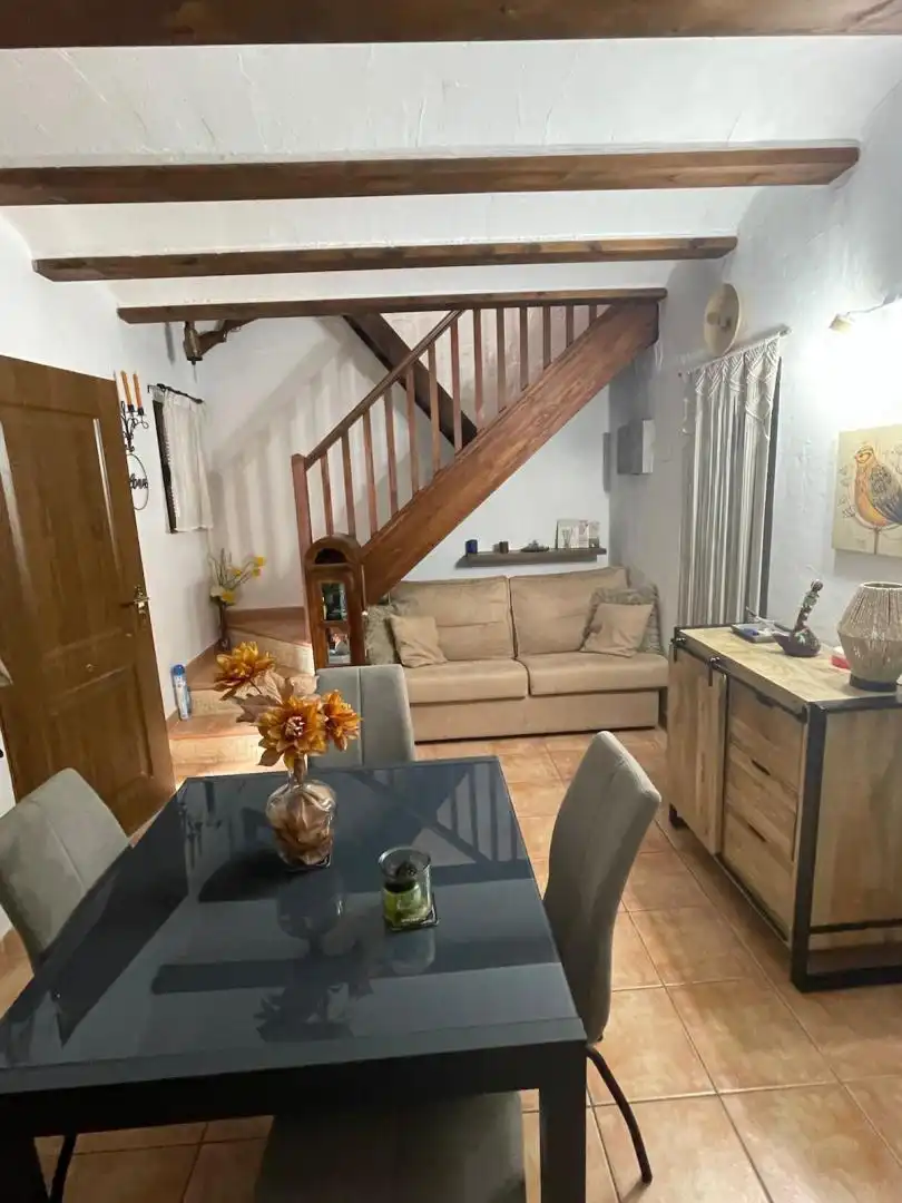 Casa o xalet en venda a Plaza del Ayuntamiento, 4, San Agustín Sala d'estar de Casa o xalet en venda en San Agustín amb Calefacció, Parquet i Piscina