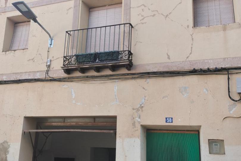 Casa adosada en venta en Calle Vigas, 58, La Vilueña, Zaragoza - imagen 1 Foto 1 de Casa adosada en venta en Calle Vigas, 58, La Vilueña, Zaragoza