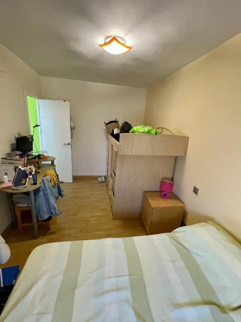Piso en venta en Carrer Murillo, 77, Varadero Habitación de Piso en venta en La Nucia con Jardín privado y Amueblado