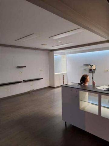 Local comercial en Alquiler en Oleiros pueblo