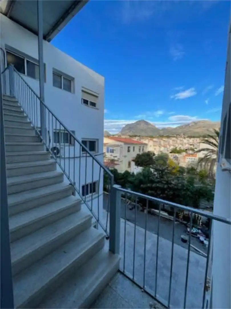 Vista exterior de Ático en venta en La Nucia con Jardín privado y Amueblado