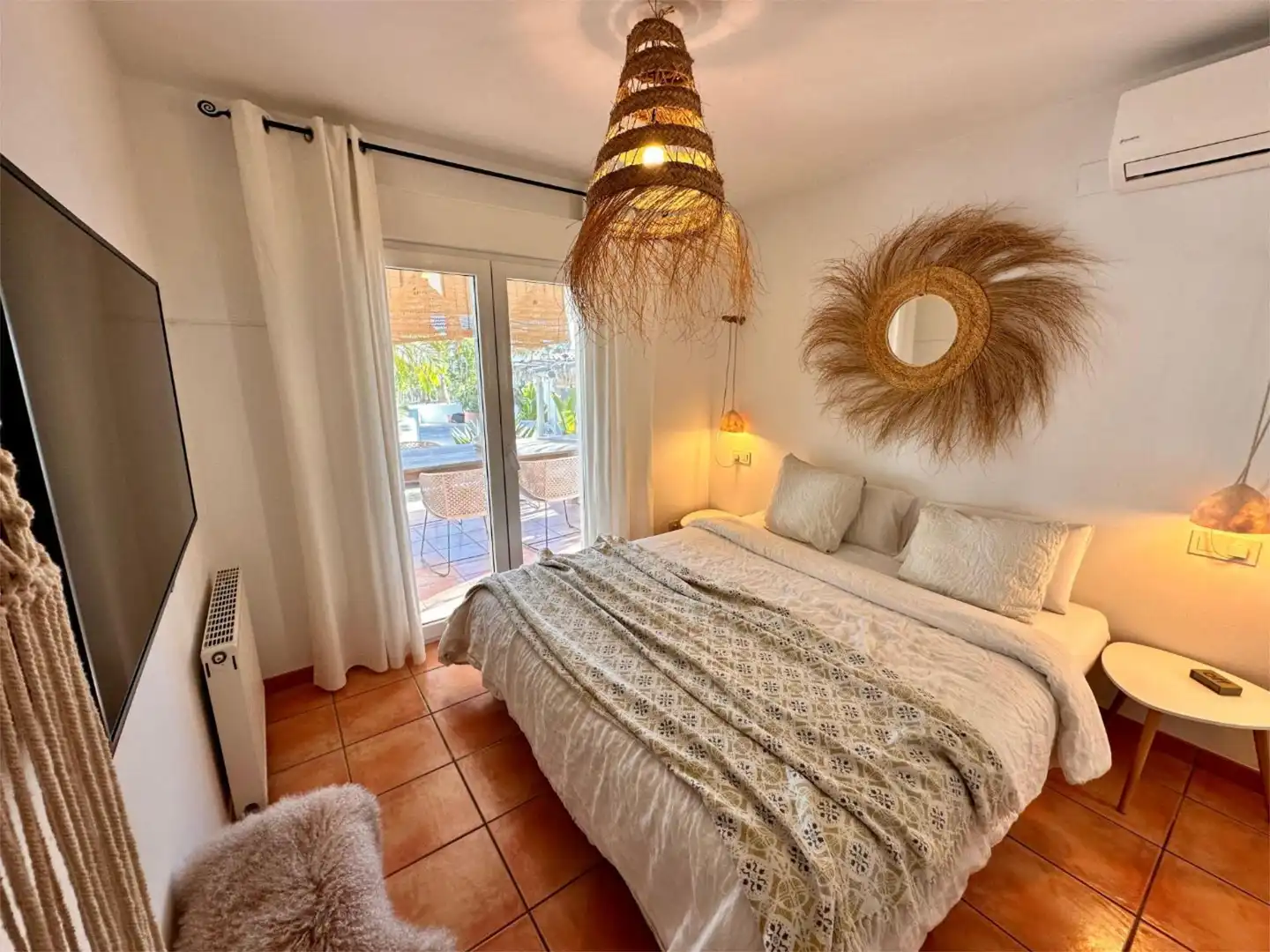Casa o xalet en venda a Carrer la Tonyina, 4, La Viña - Montemar - San Jaime Dormitori de Casa o xalet en venda en Benissa amb Aire condicionat, Terrassa i Piscina