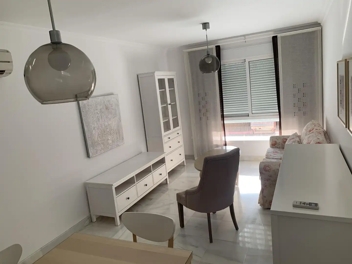 Flat for rent in Pasaje Briales, 1, La Trinidad Bedroom of Flat for rent in Málaga with Air Conditioner, Heating and Furnished