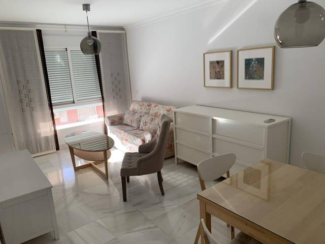 Piso en Alquiler en Pasaje Briales, 1 en La Trinidad