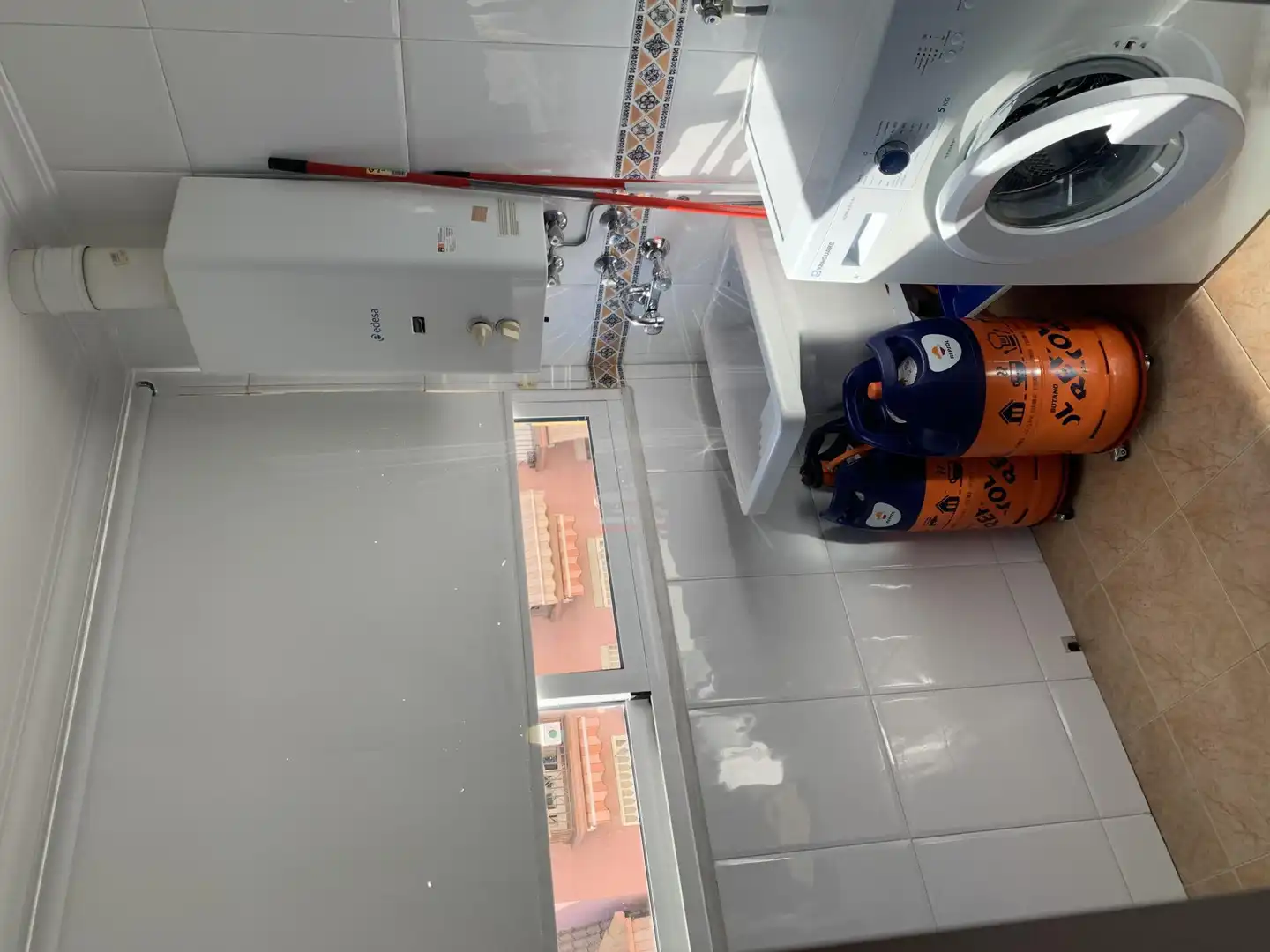 Flat for rent in Pasaje Briales, 1, La Trinidad Bathroom of Flat for rent in Málaga with Air Conditioner, Heating and Furnished