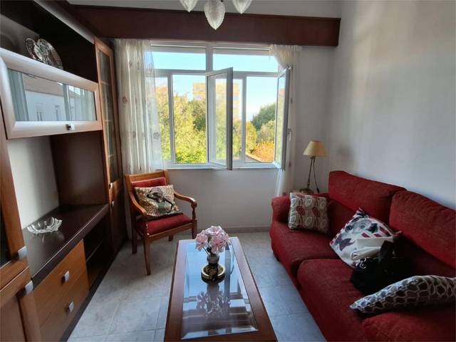 Piso en Alquiler en A Malata - Catabois - Ciudad Jardín