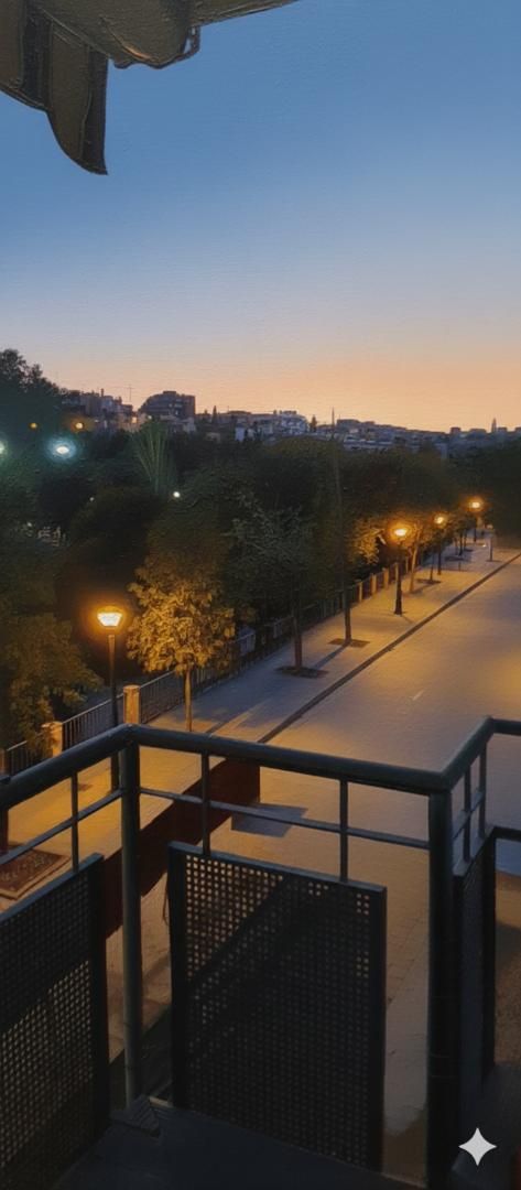 Vista exterior de Piso de alquiler en  Granada Capital con Aire acondicionado, Calefacción y Terraza