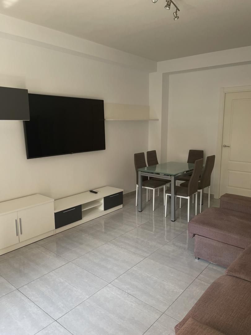 Flat to rent in Calle Emilio Borrajo, 3, Hospital - Nuevo Centro de Talavera de la Reina Living room of Flat to rent in Talavera de la Reina with Air Conditioner, Heating and Furnished