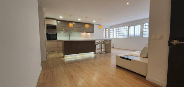 Piso en Venta en Carrer de la Mineria, 24 en La Marina del Port