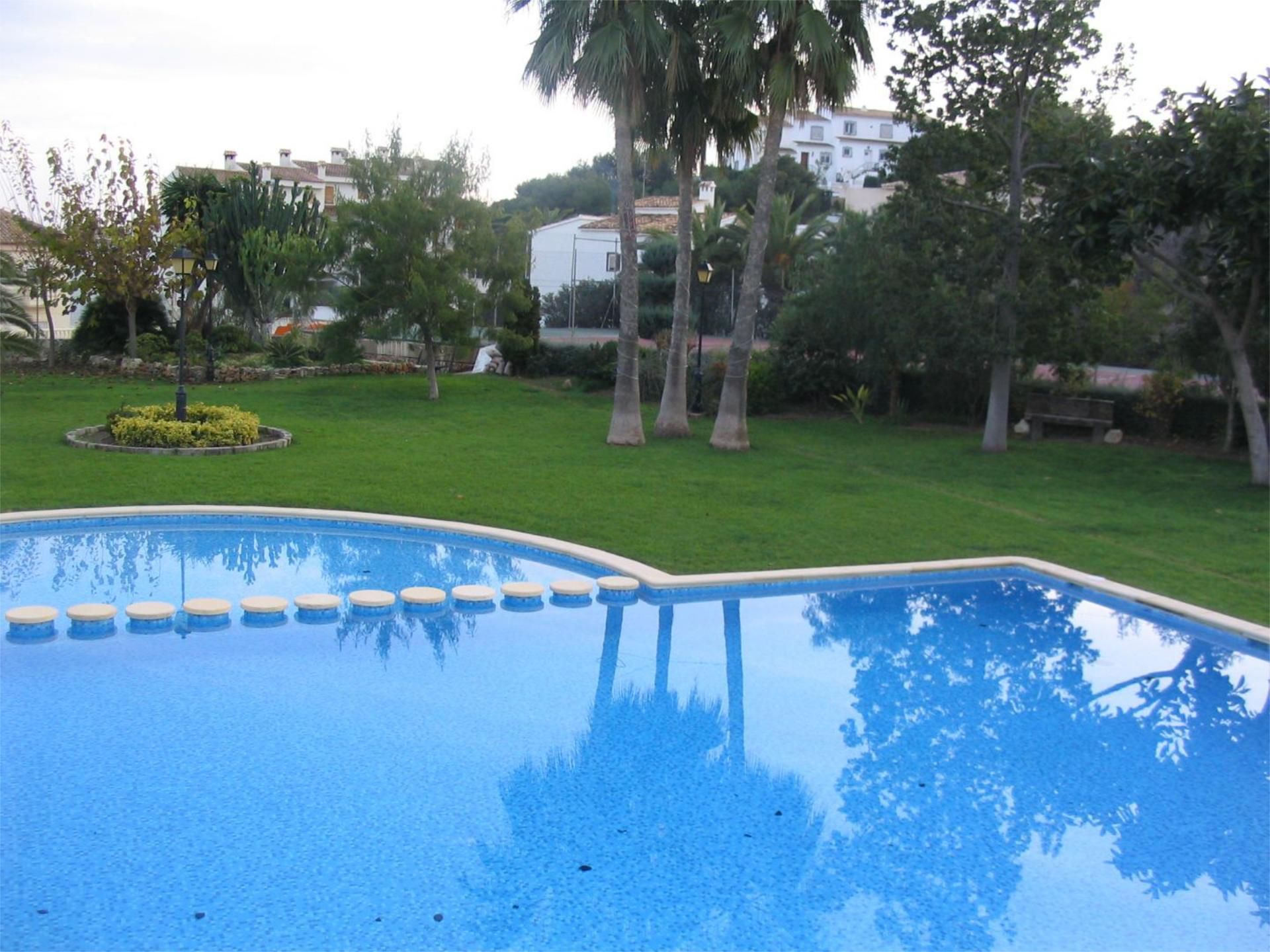 Piscina de Ático de alquiler en Altea