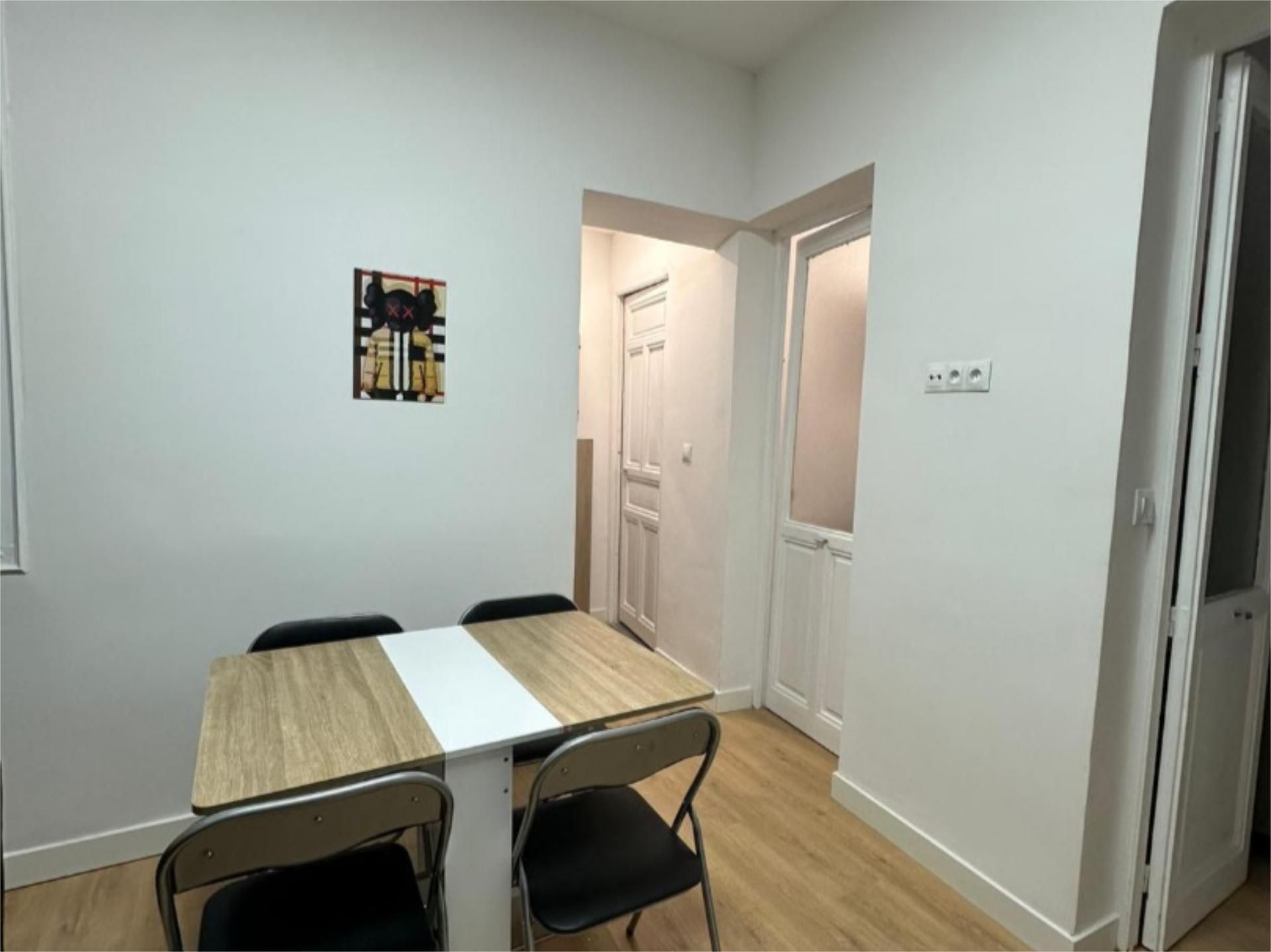 Menjador de Pis de lloguer en  Madrid Capital amb Aire condicionat, Calefacció i Moblat