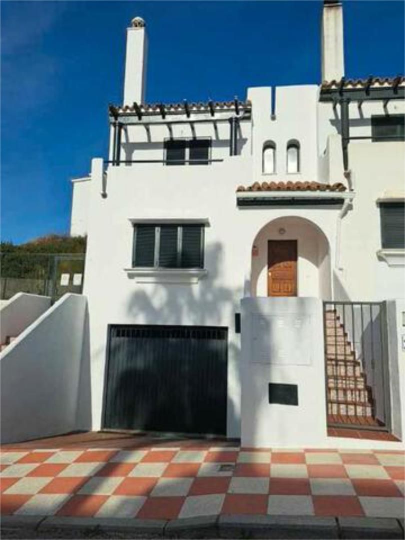 Exterior view of House or chalet for sale in Manilva
