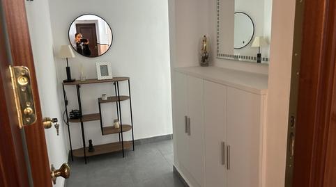 Piso en venta en Calle Ciudad de Cullera, 6, Parque Alcosa, Sevilla Capital - imagen 2 Foto 2 de Piso en venta en Calle Ciudad de Cullera, 6, Parque Alcosa, Sevilla Capital