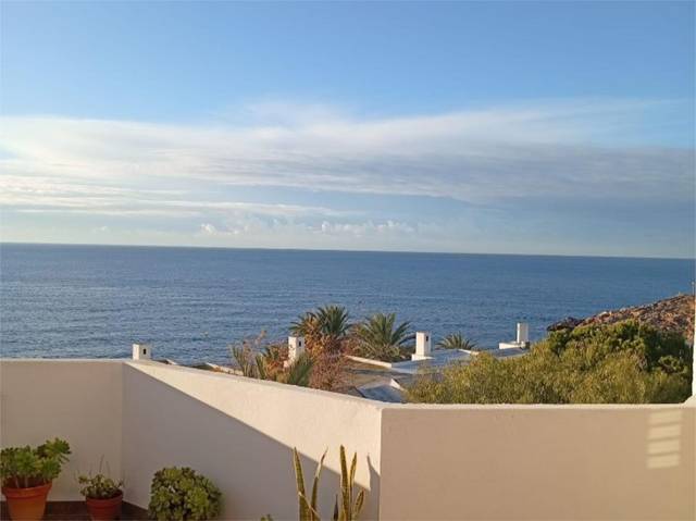 Apartamento en Alquiler en Avenida de la Albufera, 17 en Los Puertos