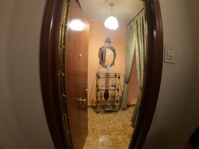Piso en Venta en Calle Pan y Toros, 13 en Los Ángeles