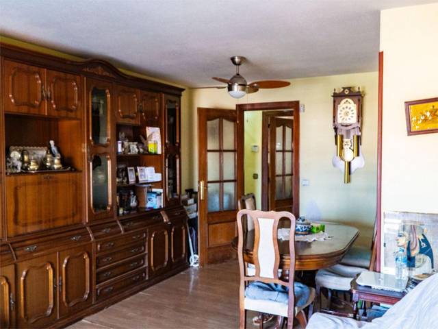 Piso en Venta en Calle de Felipe de Diego, 28 en Palomeras Bajas