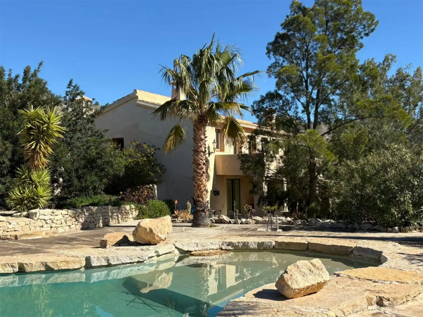 Finca rústica en venda a Carrer del Mestre Torroner, 2, Jijona / Xixona Vista exterior de Finca rústica en venda en Jijona / Xixona amb Calefacció, Jardí privat i Parquet