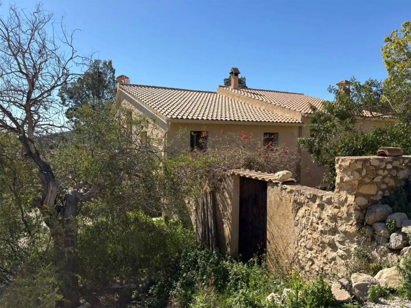 Finca rústica en venda a Carrer del Mestre Torroner, 2, Jijona / Xixona Vista exterior de Finca rústica en venda en Jijona / Xixona amb Calefacció, Jardí privat i Parquet