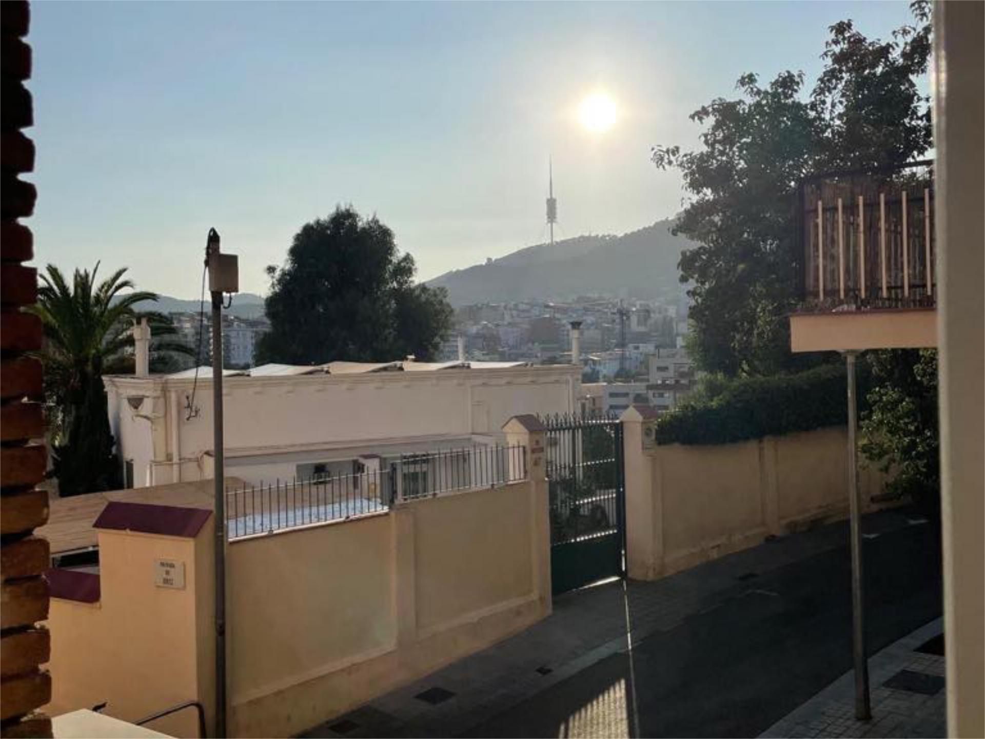 Vista exterior de Piso de alquiler en  Barcelona Capital con Aire acondicionado