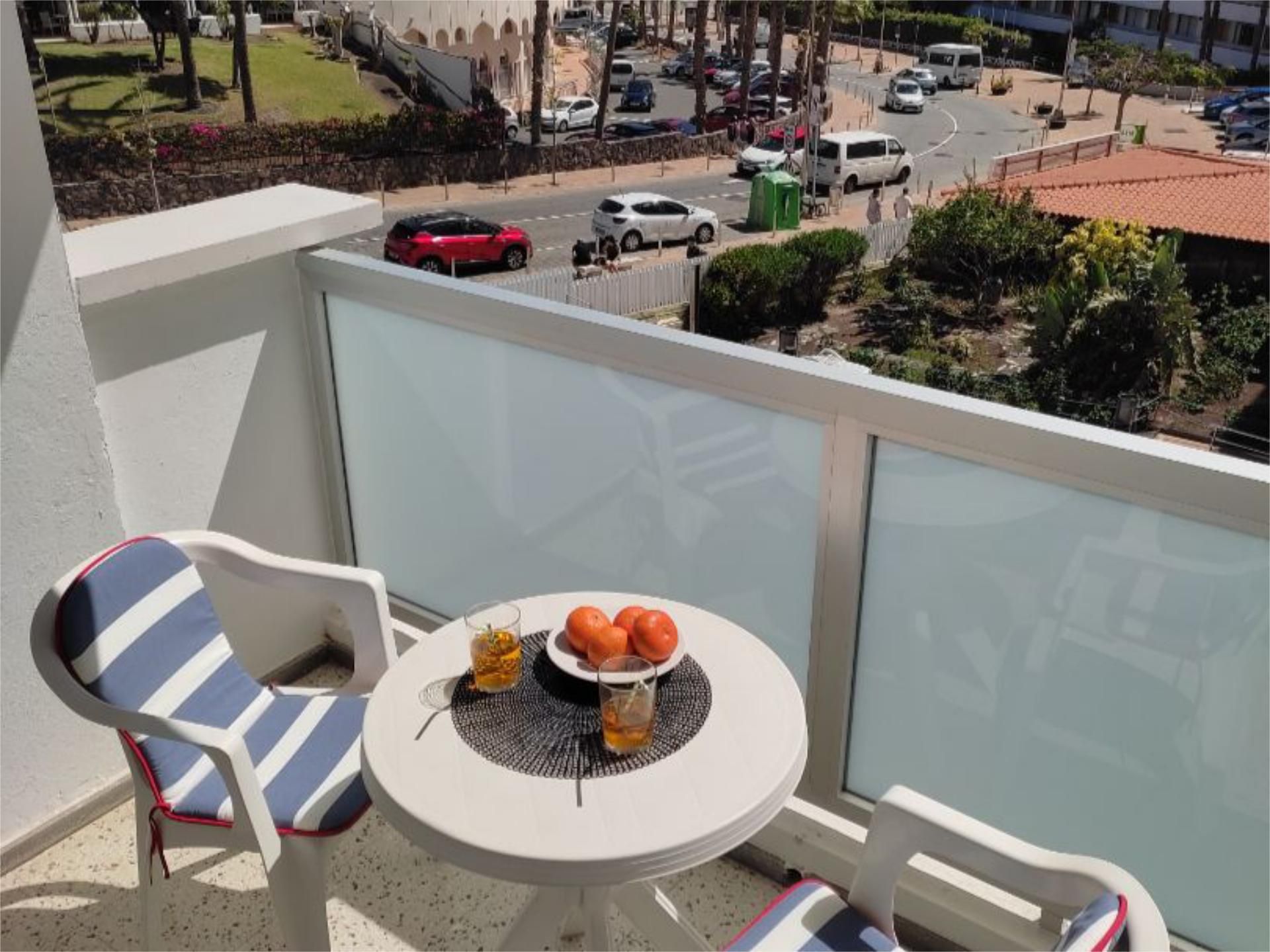 Terraza de Apartamento de alquiler en San Bartolomé de Tirajana con Terraza, Piscina y Balcón