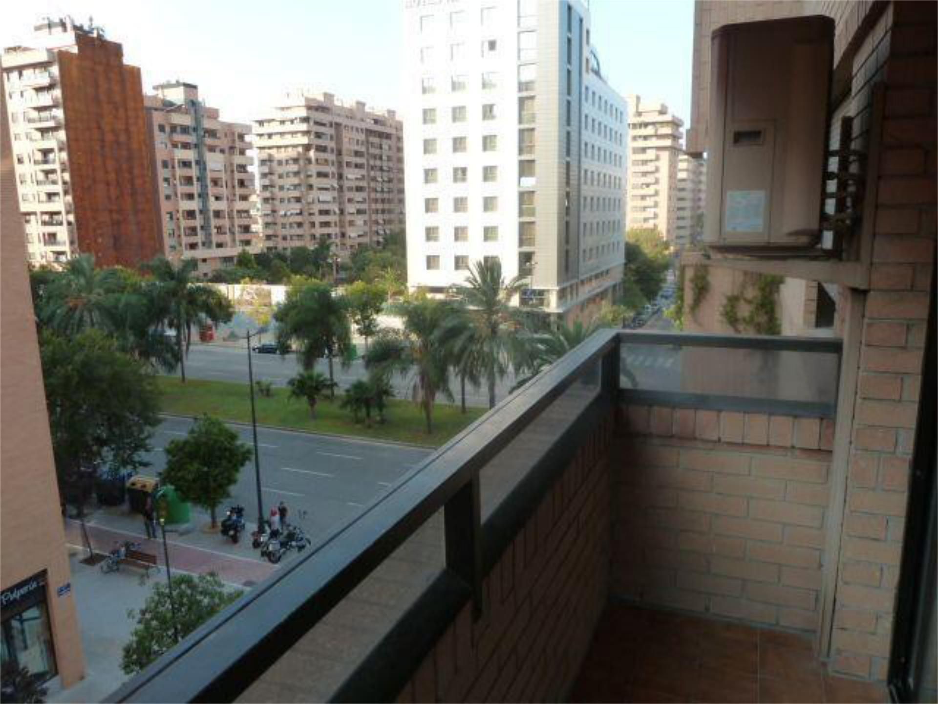 Pis de lloguer a Penya - Roja - Avda. Francia