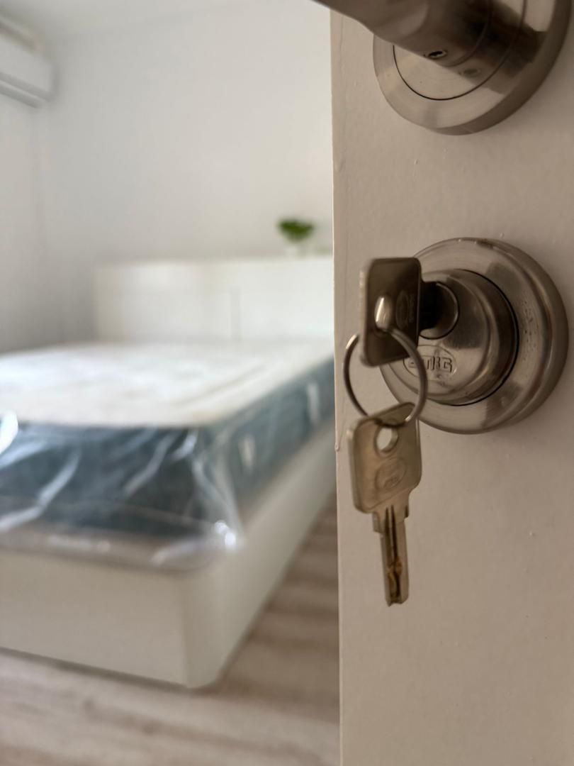 Flat to share in Calle Luis Doncel Pascual, 2, Valdepasillas - La Paz - Huerta Rosales Flat to share in Calle Luis Doncel Pascual, 2, Valdepasillas - La Paz - Huerta Rosales