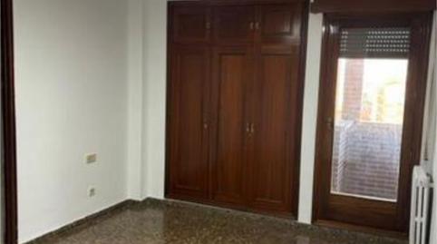 Foto 3 de Piso en venta en La Bozada – Parque Delicias,  Zaragoza Capital