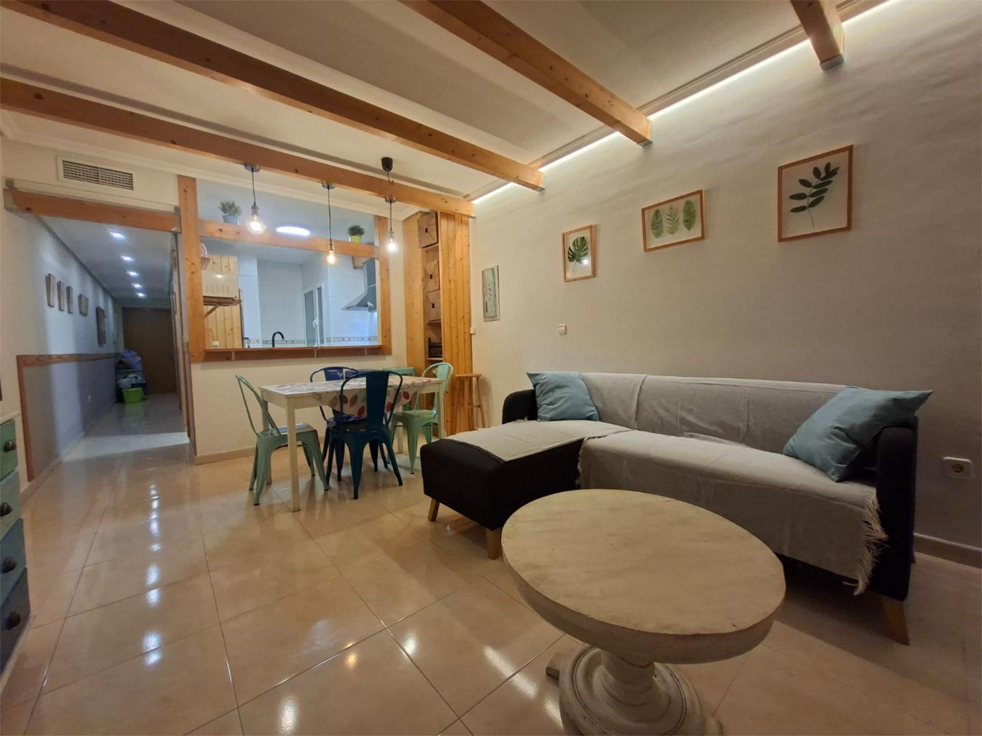 Living room of Flat to rent in  Murcia Capital  with Air Conditioner and Balcony