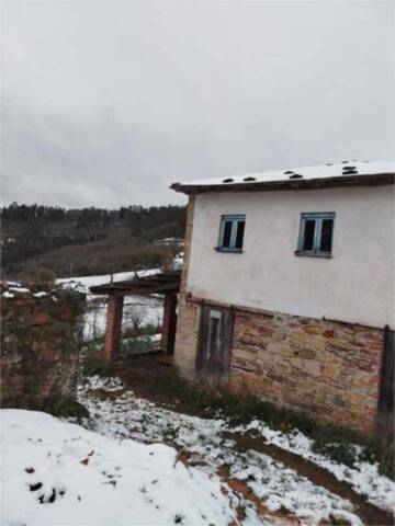 Casa-chalet en Venta en Tineo