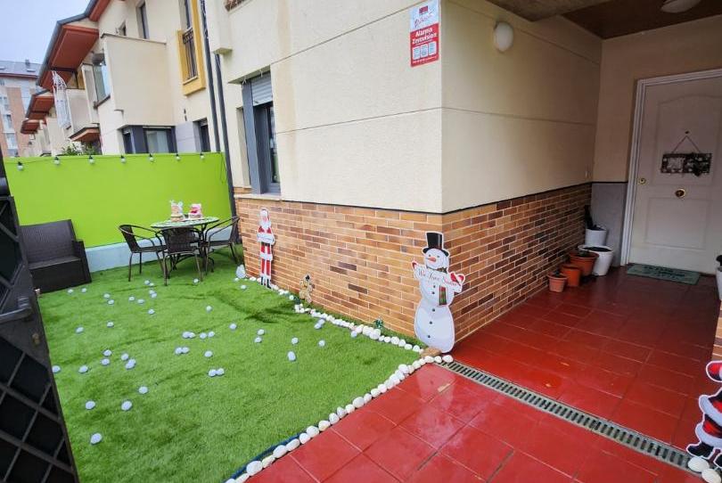 Casa o chalet en venta en Calle Bobby Deglané, 15, Centro, Ponferrada - imagen 1 Foto 1 de Casa o chalet en venta en Calle Bobby Deglané, 15, Centro, Ponferrada