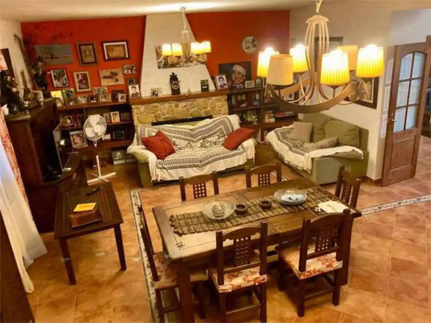 Casa adosada en venta en Puente Tablas - Puente Nuevo - Cerro Molina Sala de estar de Casa adosada en venta en Jaén con Calefacción, Jardín privado y Terraza