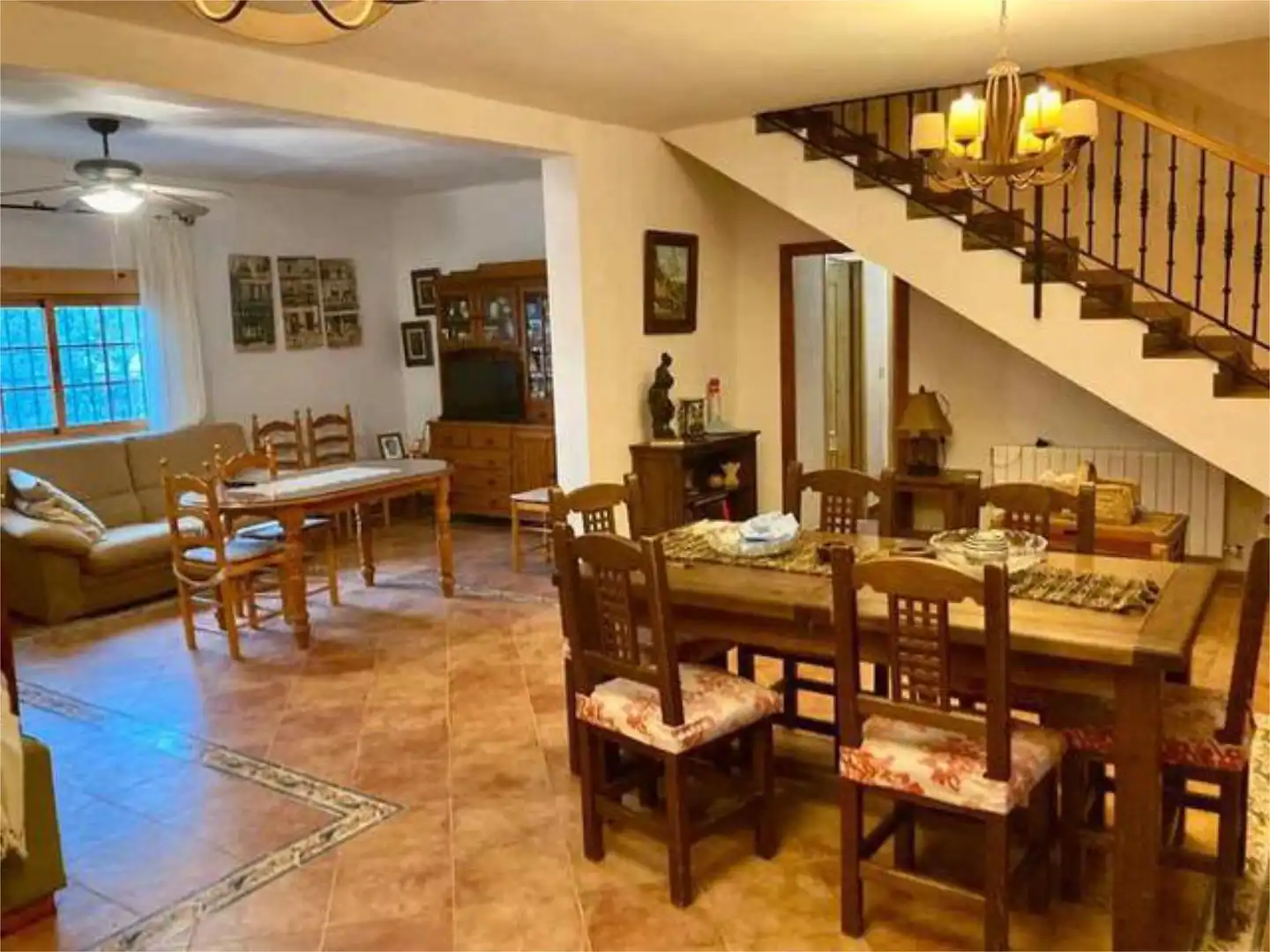 Casa adosada en venta en Puente Tablas - Puente Nuevo - Cerro Molina Comedor de Casa adosada en venta en Jaén con Calefacción, Jardín privado y Terraza