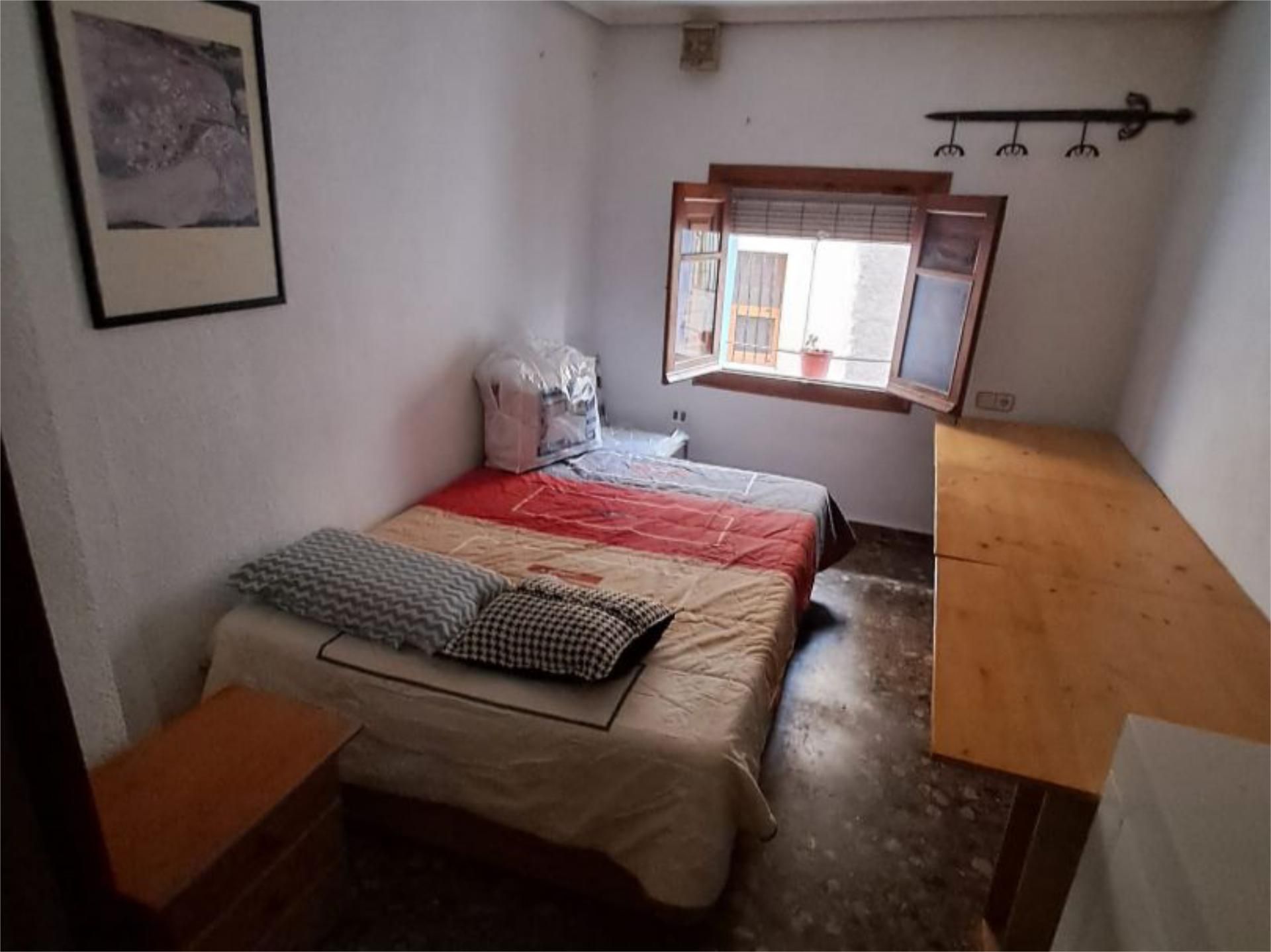 Dormitori de Pis per a compartir en Quart de Poblet amb Terrassa i Moblat