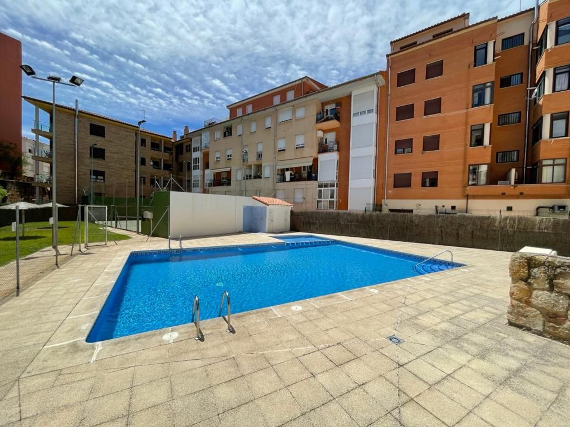 Swimming pool of Flat to rent in Zamora Capital   with Heating, Parquet flooring and Swimming Pool
