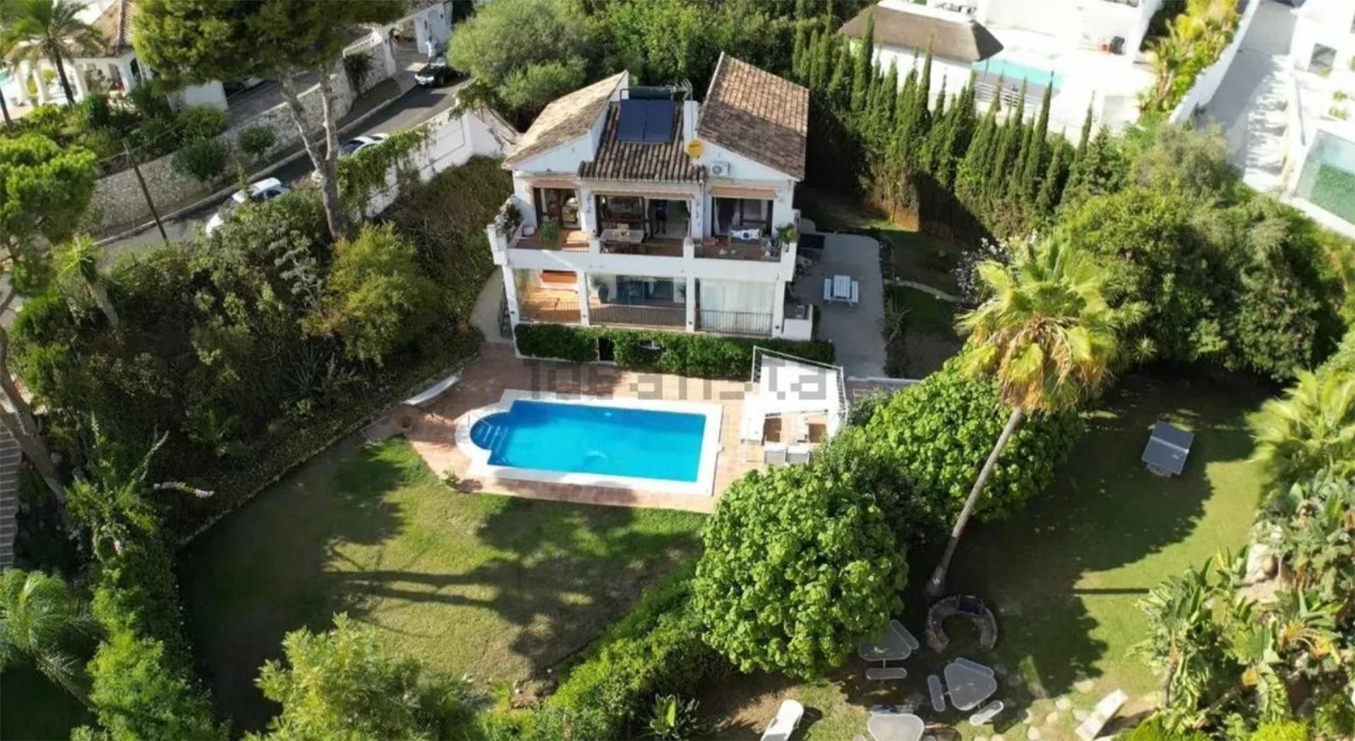 Jardí de Casa o xalet en venda en Marbella amb Aire condicionat, Calefacció i Jardí privat