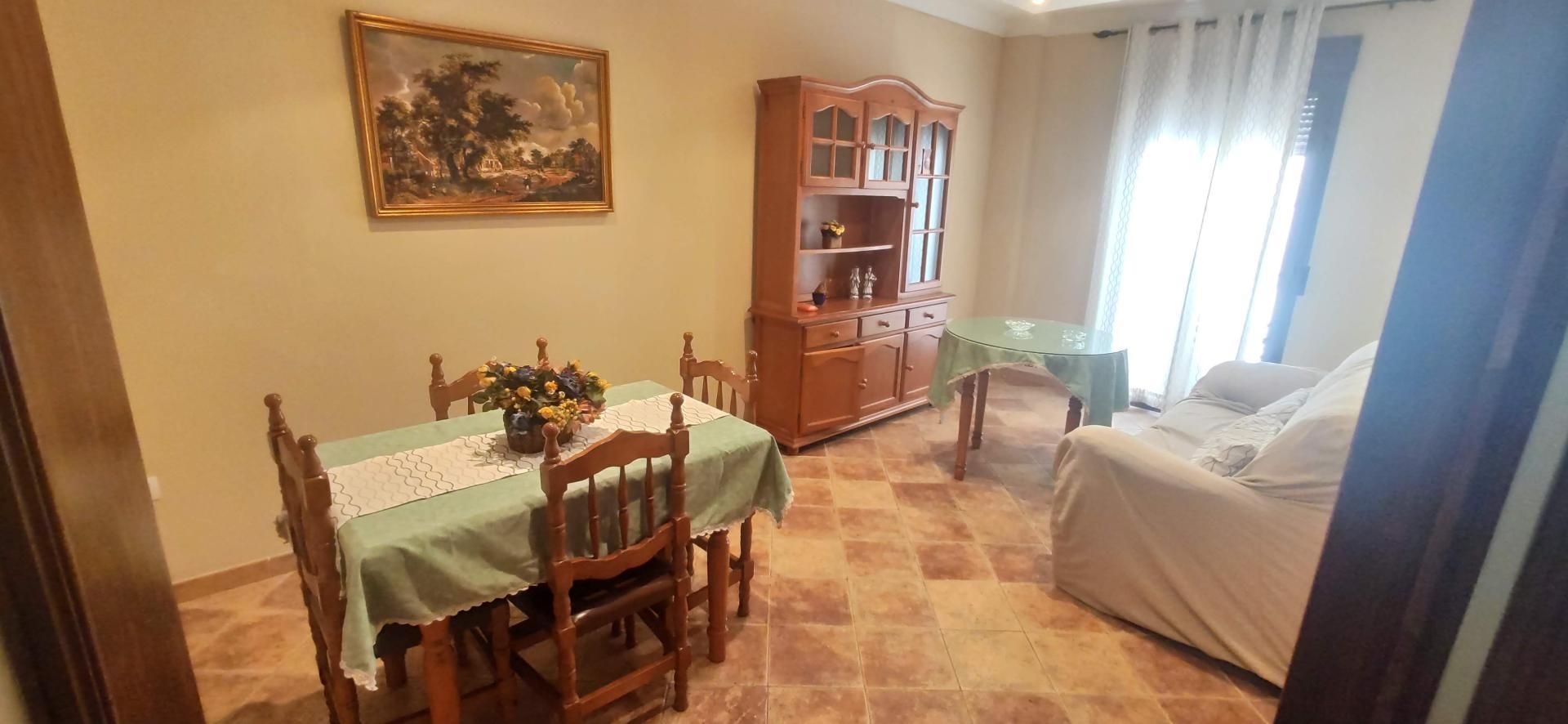 Menjador de Pis en venda en Olvera amb Aire condicionat, Terrassa i Balcó