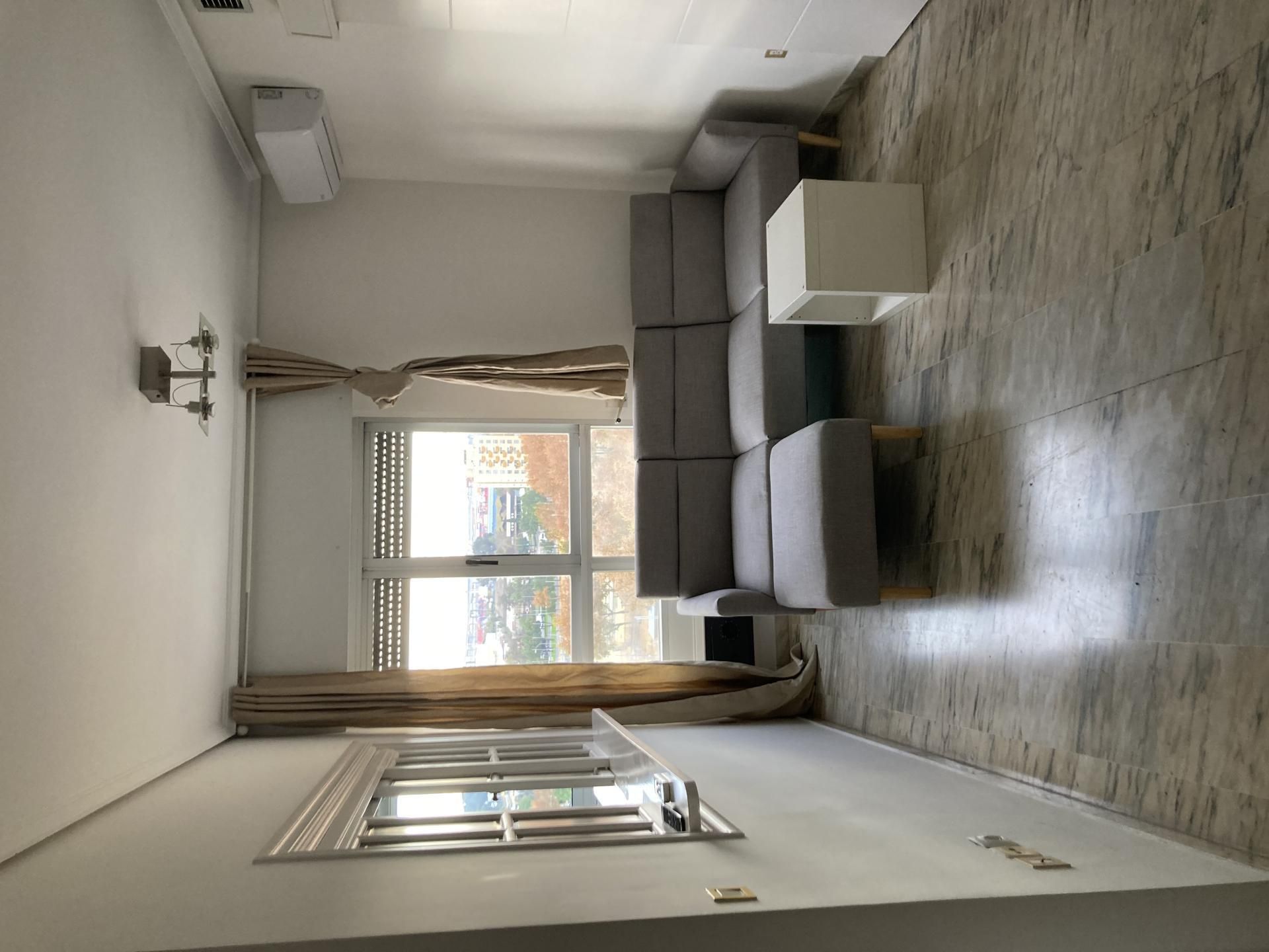 Living room of Apartment to rent in  Sevilla Capital  with Air Conditioner, Heating and Furnished