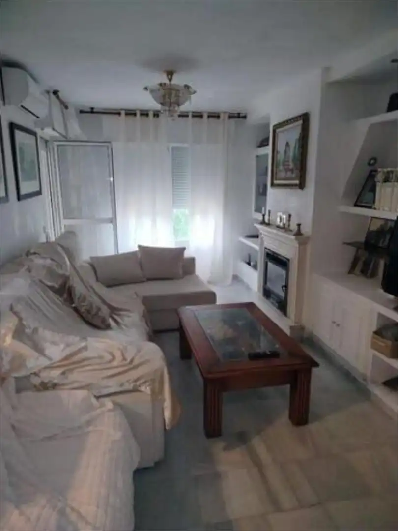 Casa o xalet en venda a Bellavista Sala d'estar de Casa o xalet en venda en Aljaraque amb Calefacció, Jardí privat i Terrassa