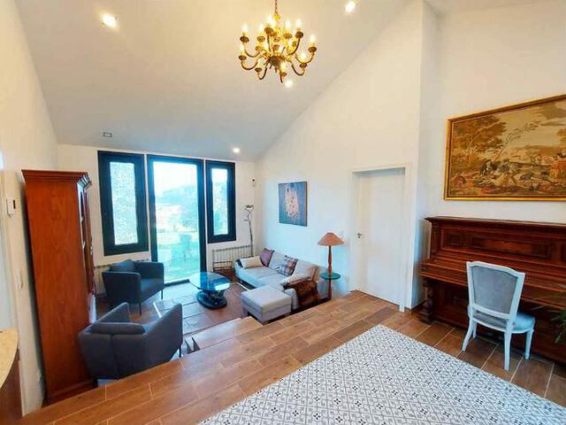 House or chalet to rent in Campus Sur - Santa Marta Living room of House or chalet to rent in Santiago de Compostela with Heating, Private garden and Terrace