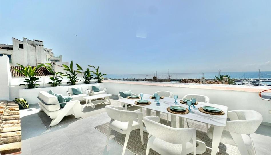 Apartment for sale in Avenida de Julio Iglesias, 42, Puerto Banús, Marbella - image 1 Photo 1 of Apartment for sale in Avenida de Julio Iglesias, 42, Puerto Banús, Marbella