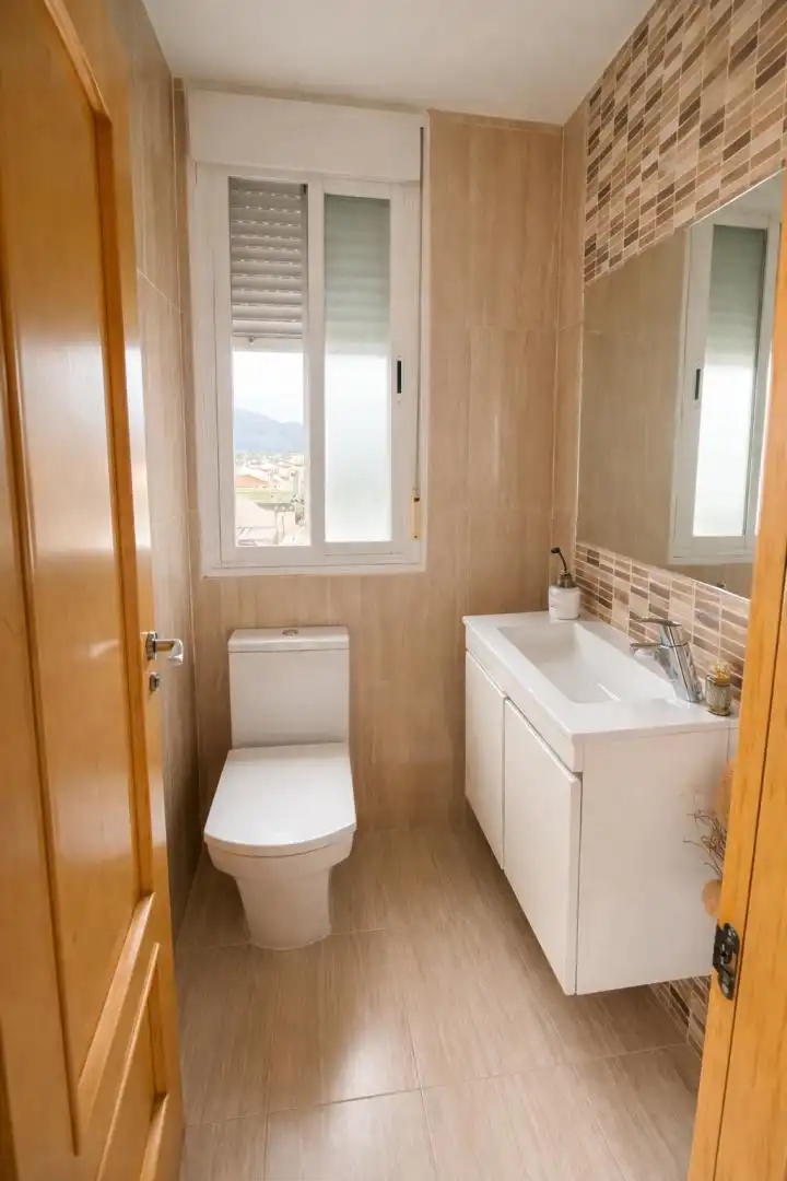 Baño de Dúplex en venta en Atarfe con Aire acondicionado, Calefacción y Jardín privado