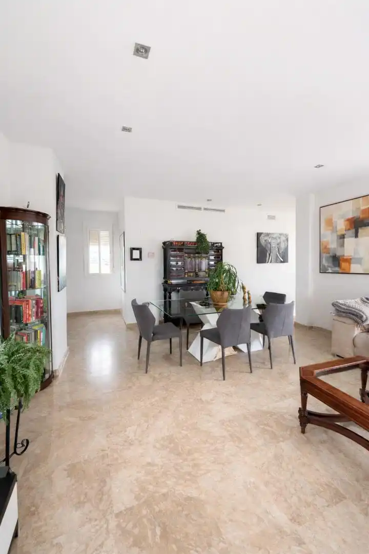 Comedor de Dúplex en venta en Atarfe con Aire acondicionado, Calefacción y Jardín privado