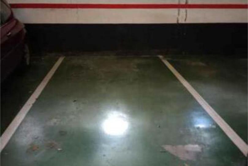 Garaje de alquiler en Sopuerta, Bizkaia - imagen 1 Foto 1 de Garaje de alquiler en Sopuerta, Bizkaia