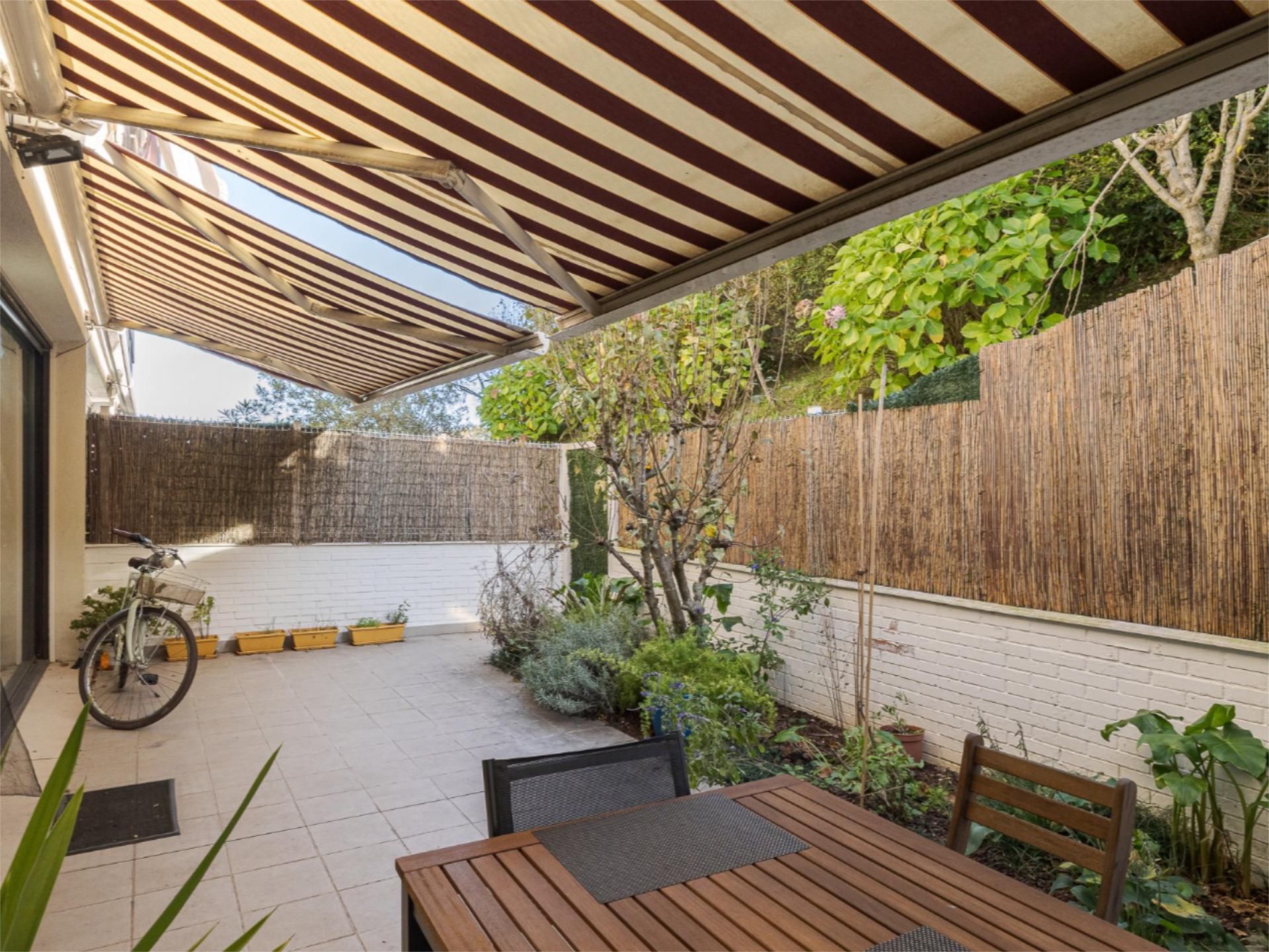 Terrassa de Pis en venda en Donostia - San Sebastián  amb Calefacció, Jardí privat i Parquet